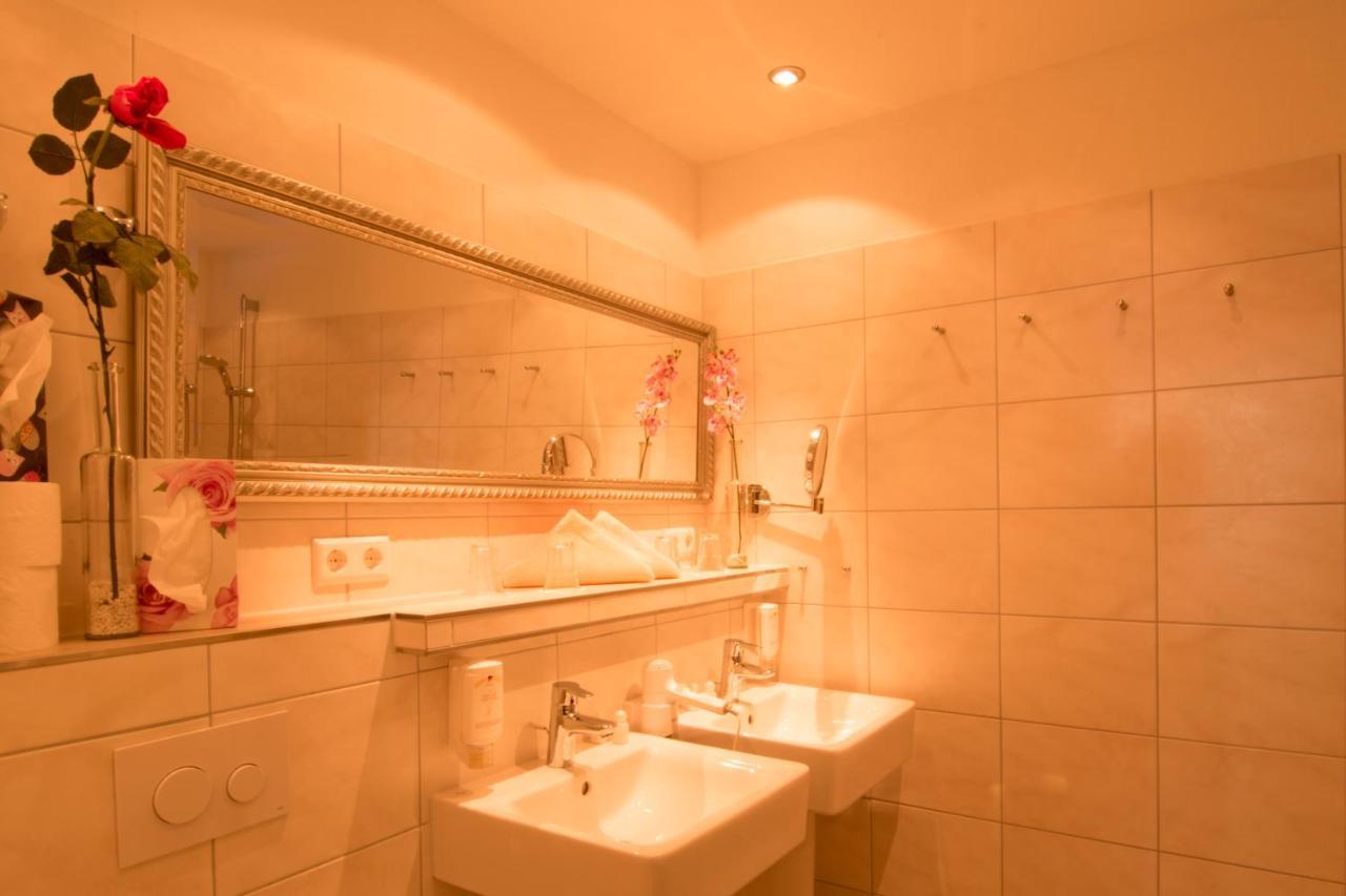 Holiday Apartements By Hotel Gruener Baum Feldberg Feldberg  Exterior photo